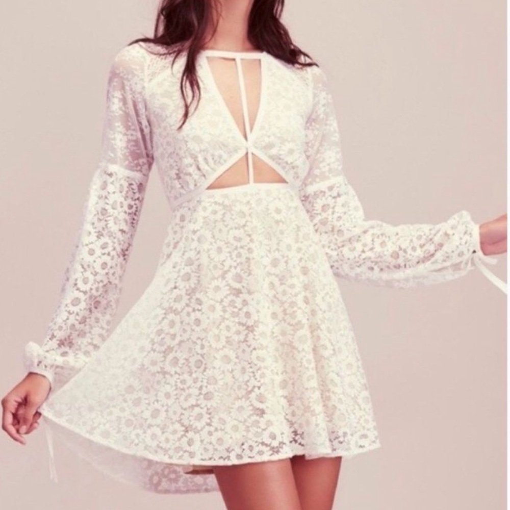 For love and lemons XS Buttercream lace mini dress